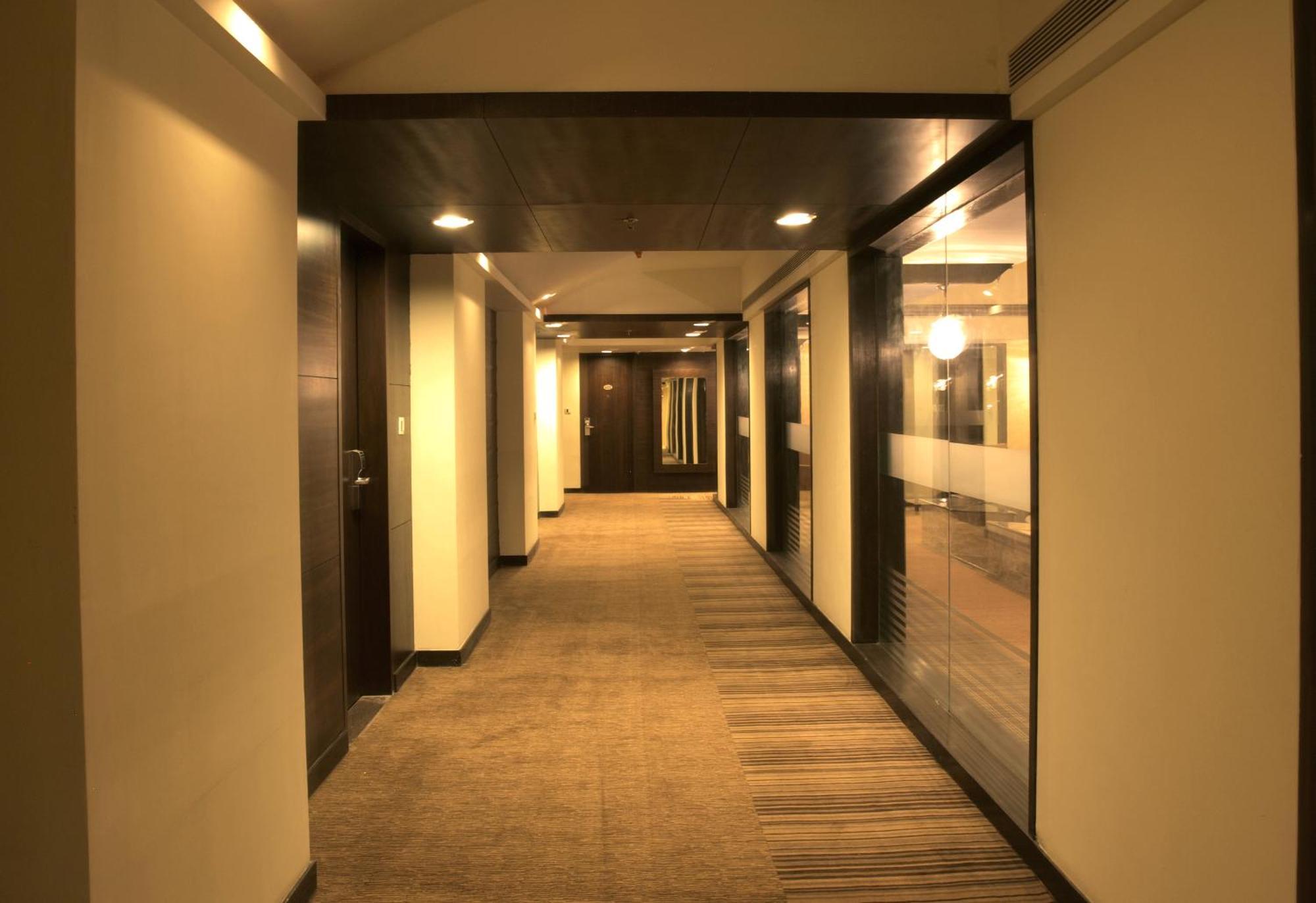The Cambay Grand Otel Amhedabad Dış mekan fotoğraf
