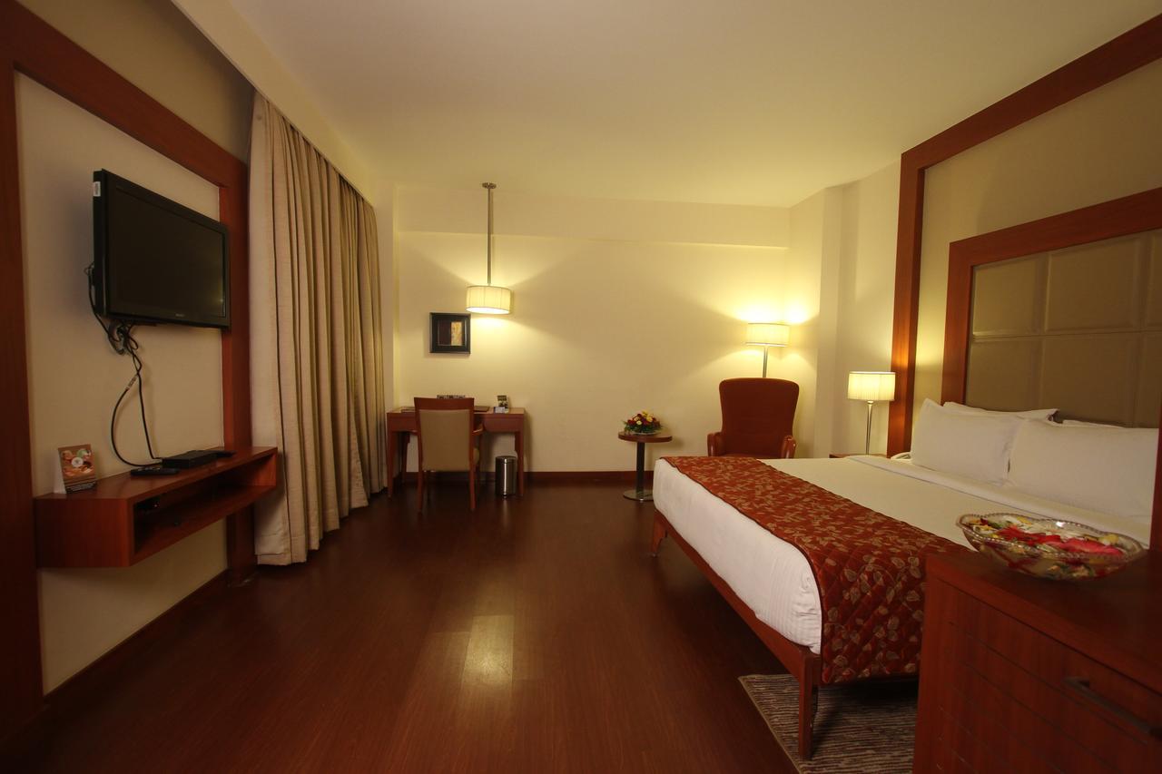 The Cambay Grand Otel Amhedabad Dış mekan fotoğraf