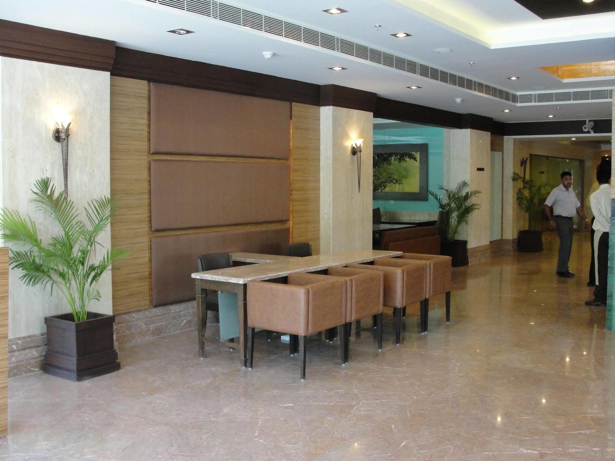 The Cambay Grand Otel Amhedabad Dış mekan fotoğraf