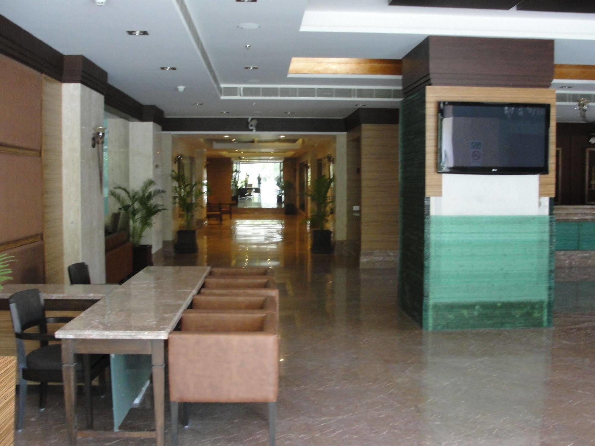 The Cambay Grand Otel Amhedabad Dış mekan fotoğraf
