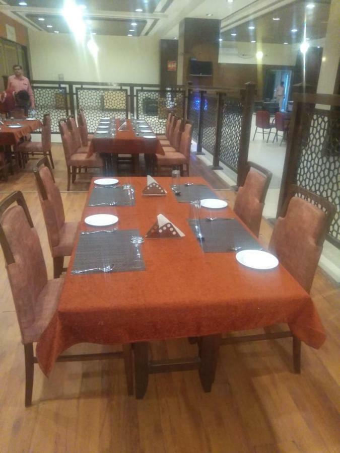 The Cambay Grand Otel Amhedabad Dış mekan fotoğraf